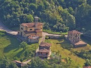 20 Zoom sulla chiesa di Spino al Brembo